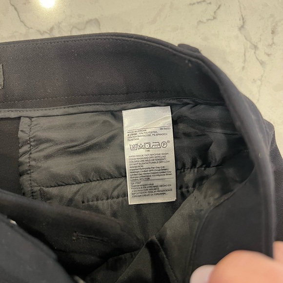 *Brand New* Banana Republic Black Shorts Lined Size 2 - Picture 3 of 5